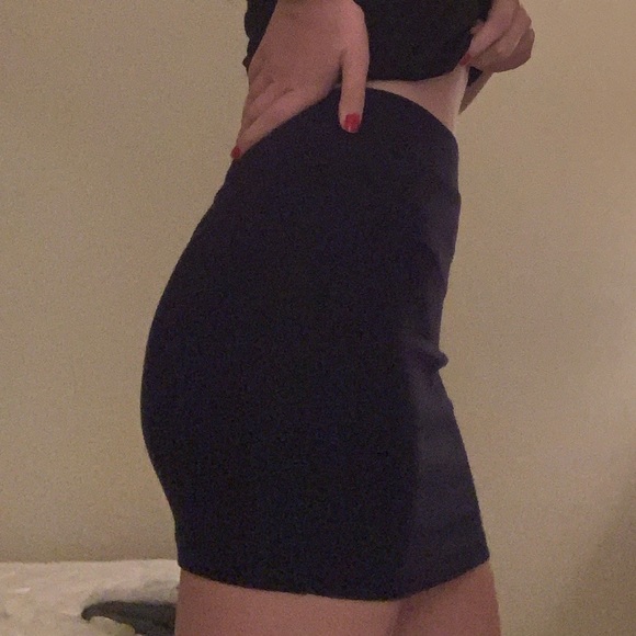 Pencil Skirt - small - Picture 3 of 3